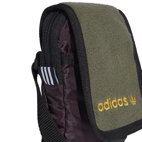 goedkoop adidas schoudertas|Adidas Schoudertassen voor heren online • ZALANDO • Shop nu!.